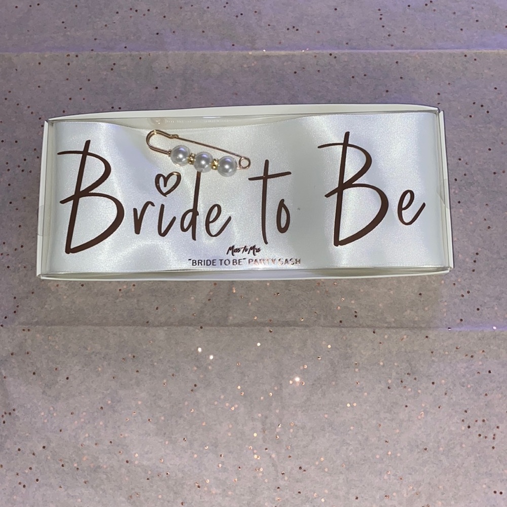 Bride to be sash 💕
